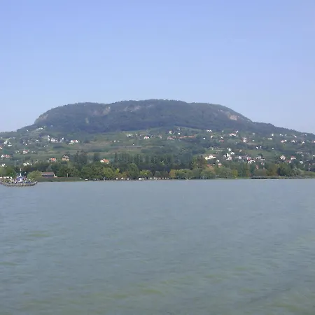 Szatmari Vendeghaz Dom wakacyjny Balatonlelle